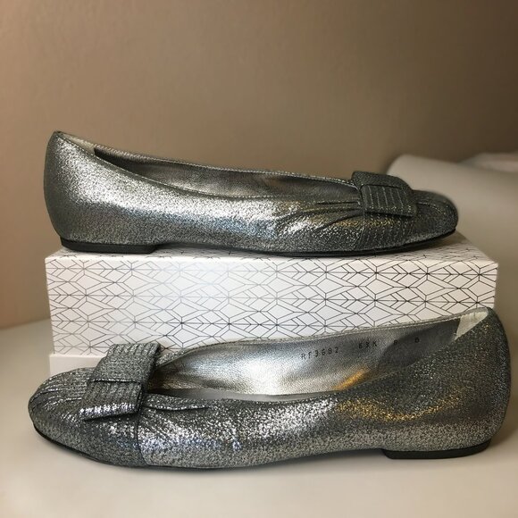 SALVATORE FERRAGAMO Metallic "Regale' Ballet Flats - NWOB ✧･ﾟ: *✧･ﾟ:* - Picture 2 of 13